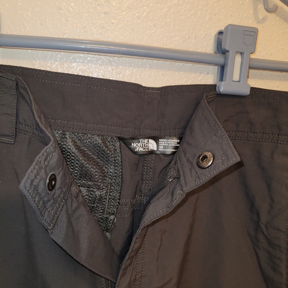 Northface Mens Shorts Charcoal Size 36 - Picture 6 of 8